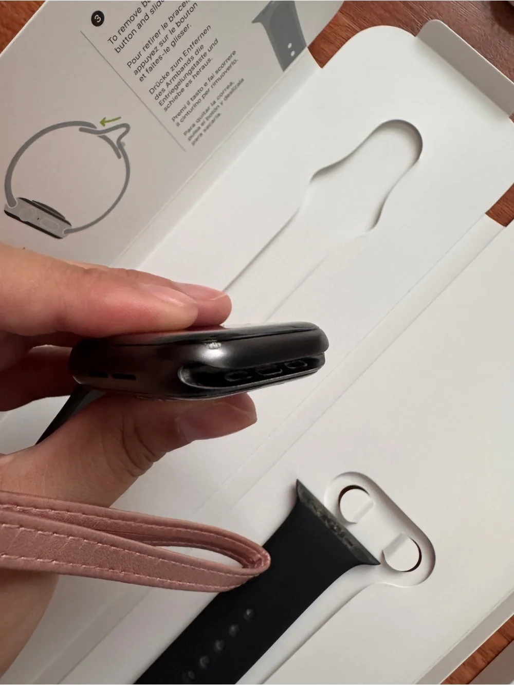 Apple Watch Series 6 - Black Sport Band